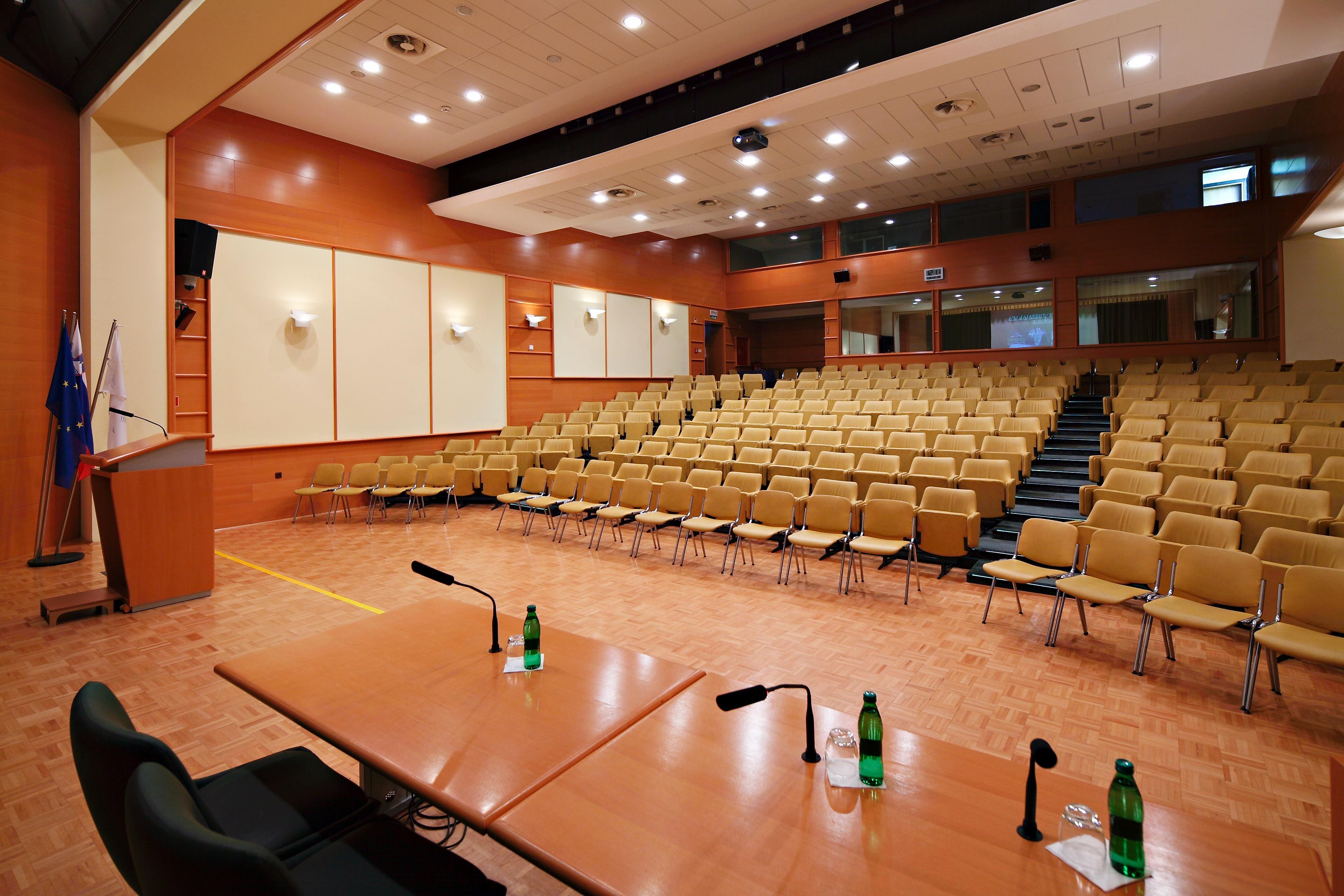 拉登齐 Radin酒店 外观 照片